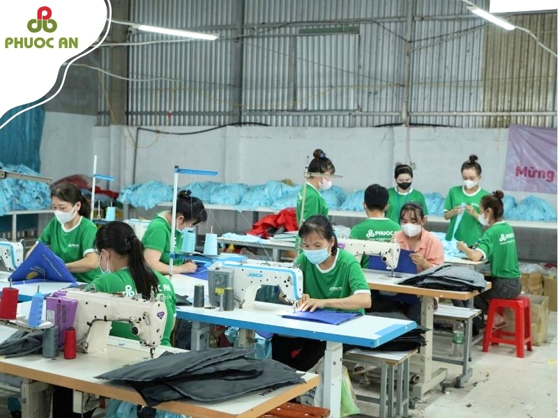 ly-do-nen-chon-xuong-may-balo-theo-yeu-cau-may-phuoc-an