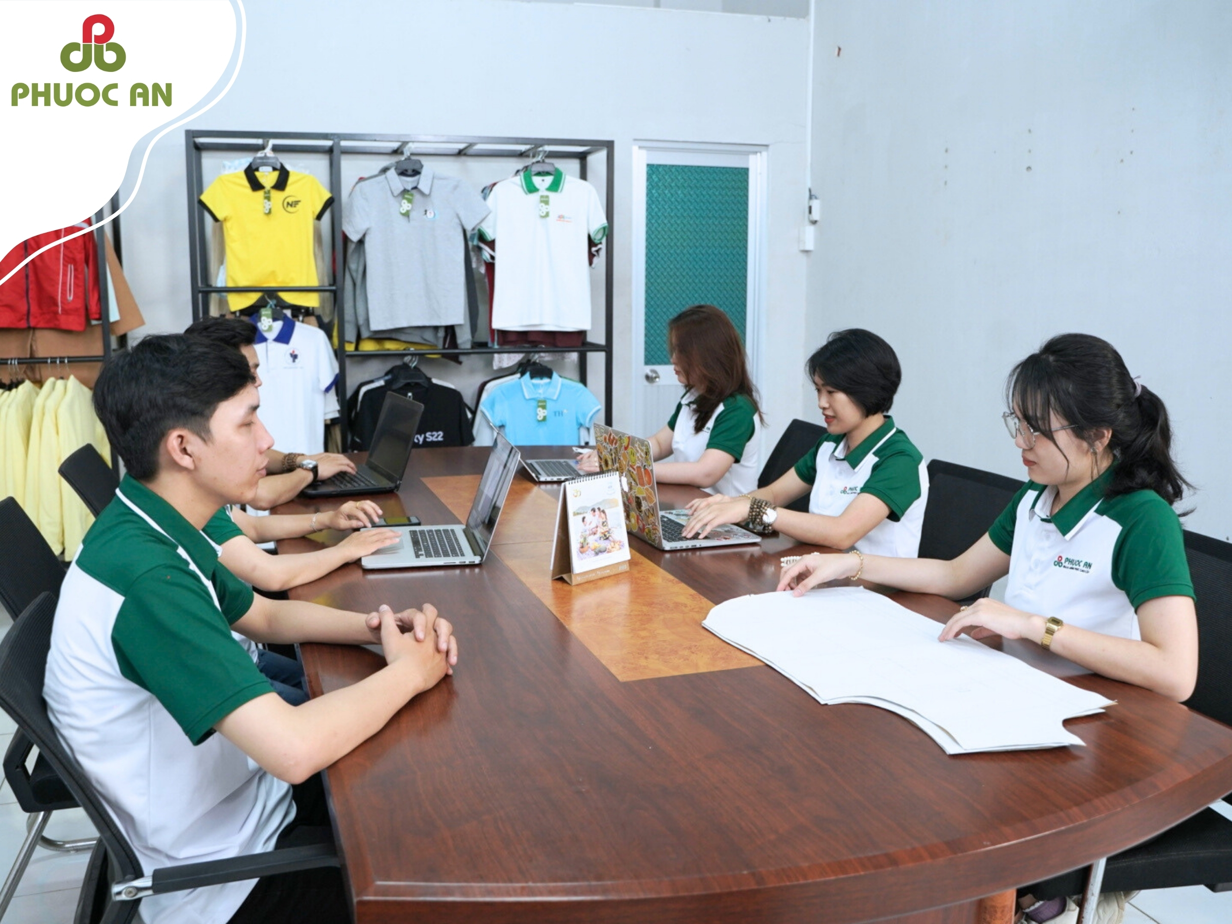 cung-cap-bang-gia-may-dong-phuc-ao-khoac-tai-tp-hcm