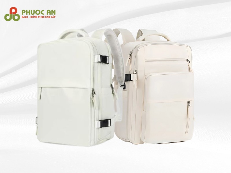 mau-balo-mau-trang-den-dung-laptop