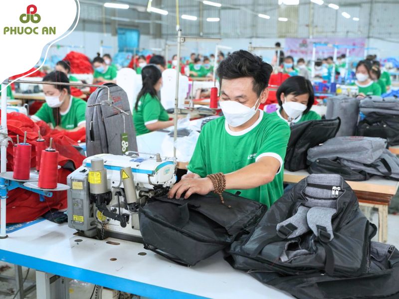 giai-phap-tu-xuong-san-xuat-balo-in-logo-quan-binh-thanh-phuoc-an