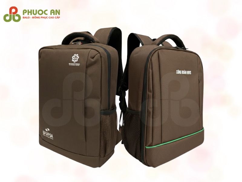 balo-nam-mau-nau-dung-laptop-in-logo-cong-ty