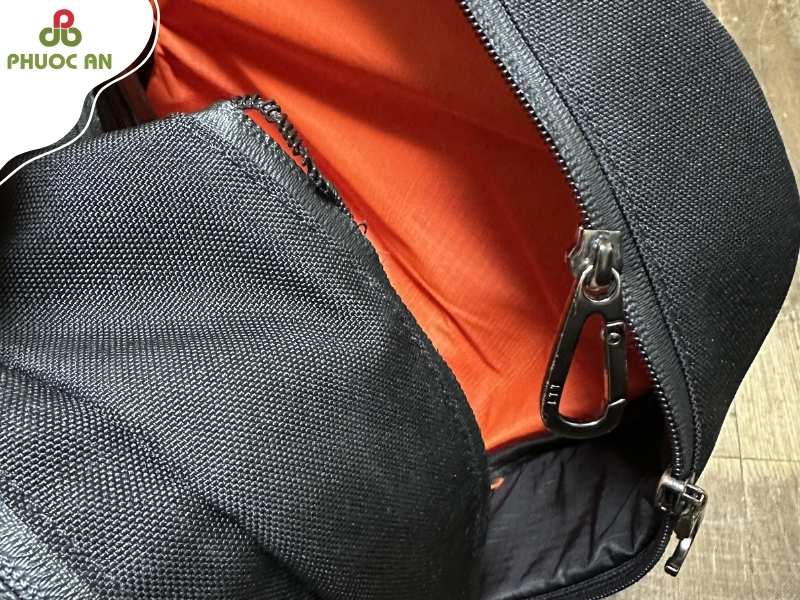 rui-ro-khi-doanh-nghiep-chon-xuong-san-xuat-balo-in-logo-quan-5-thieu-uy-tin