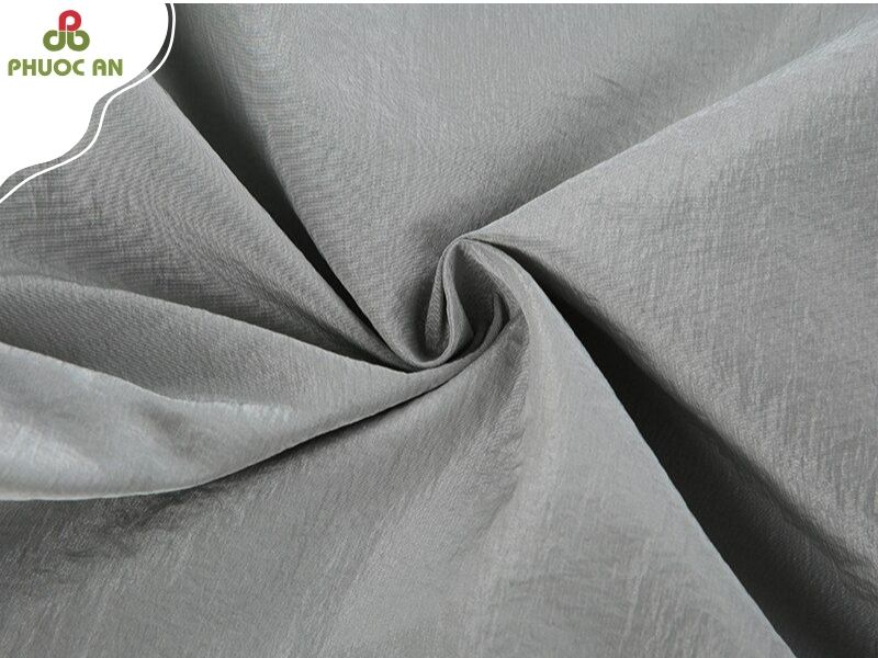 vai-may-ao-gio-nam-du-nhe