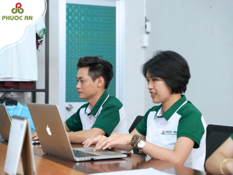 xuong-tui-xách-Viet-Nam-ho-tro-tu-van-24-7-moi-luc-moi-noi