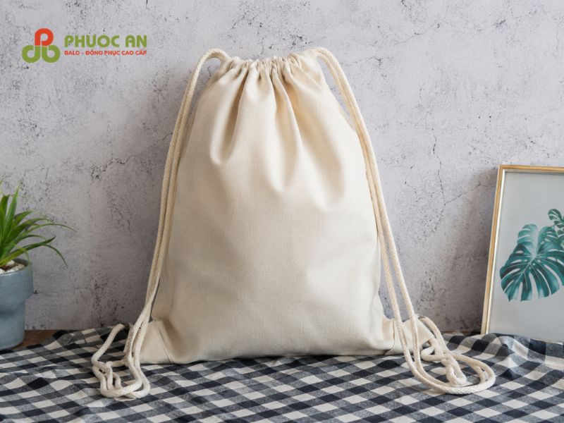 Vải bố canvas được dùng nhiều để may balo rút đẹp